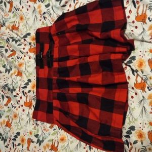 Kids plad red and black skirt size 12 (not plus size sorry)
